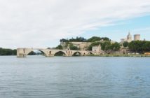 Гірькый присмак pont-saint-benezet