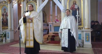 Божеска Літургія з церкви св. верховных апостолів Петра і Павла в Камюнці – неділя, 12.00 год. Камюнка