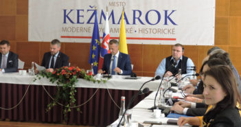 Влада схвалила грошы про музей Варгола, Калинів і окрес Снина
