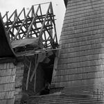 fot. J. Tur, 1966-1967 r., konserwacja więźby dachowej.