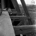 fot. J. Tur, 1966-1967 r., konserwacja więźby dachowej.