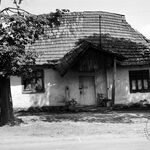 Babice, pn. pierzeja rynku, dom nr 9, widok od pd., fot. B. Tondos, 10	maja	1967 r. 