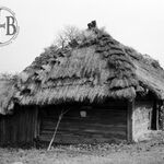 październik	1965 r., stodoła.