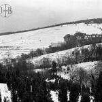 fot. J.T., B.T., zabezpieczanie korony murów w 1972 r.