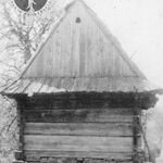 Komańcza, spichlerz (obecnie w MBL), elewacja szczytowa II,  fot. A. Bocheński, 1960, sygn. AAB_01_02_15_C