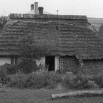 Błażowa i okolice, chałupa (2), elewacja frontowa, fot. A. Bocheński, 1980, sygn. AAB_01_11_030_C