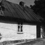Pruchnik, ul. Długa 22, dom, widok od wsch., fot. A. Bocheński, 1981, sygn. AAB_01_10_08