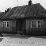 Pruchnik, ul. Kańczudzka 35, dom od pn., fot. A. Bocheński, 1981, sygn. AAB_01_10_17