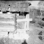 Komańcza, chyża (obecnie w MBL), elewacja tylna, fot. A. Bocheński, 1960, sygn. AAB_01_02_06_C