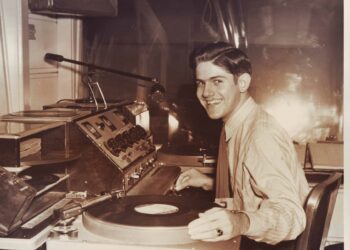 KONO radio veteran Bill Kiley was a teen in the early 1940s when he got his first taste of radio on the 90-year-old music station.
