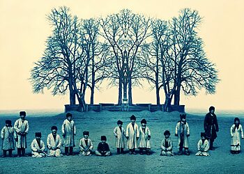 Фот. Aнджей Жыґадло, «Майдан Старый, 1902, храм св. Миколая», олій на полотні (фраґмент).