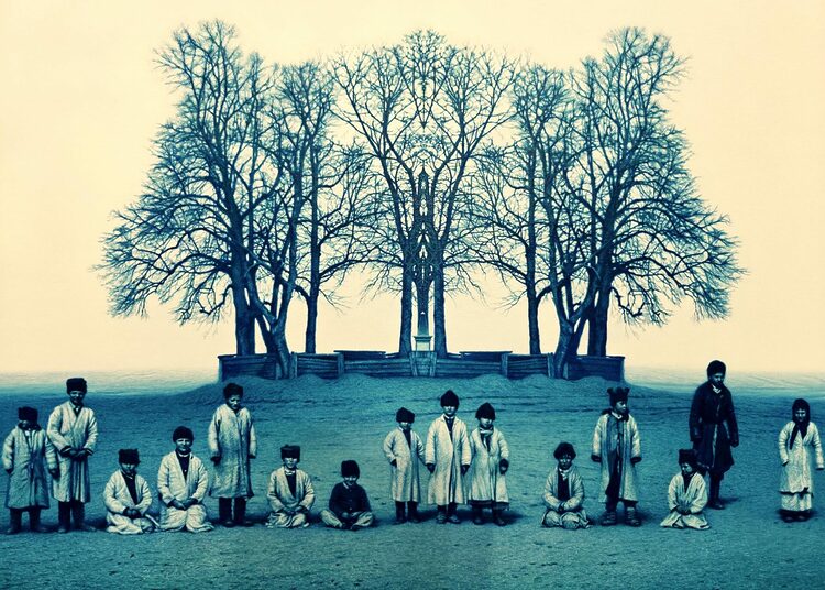 Фот. Aнджей Жыґадло, «Майдан Старый, 1902, храм св. Миколая», олій на полотні (фраґмент).