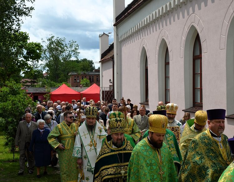 фот. парохія св. Тройці в Любіні